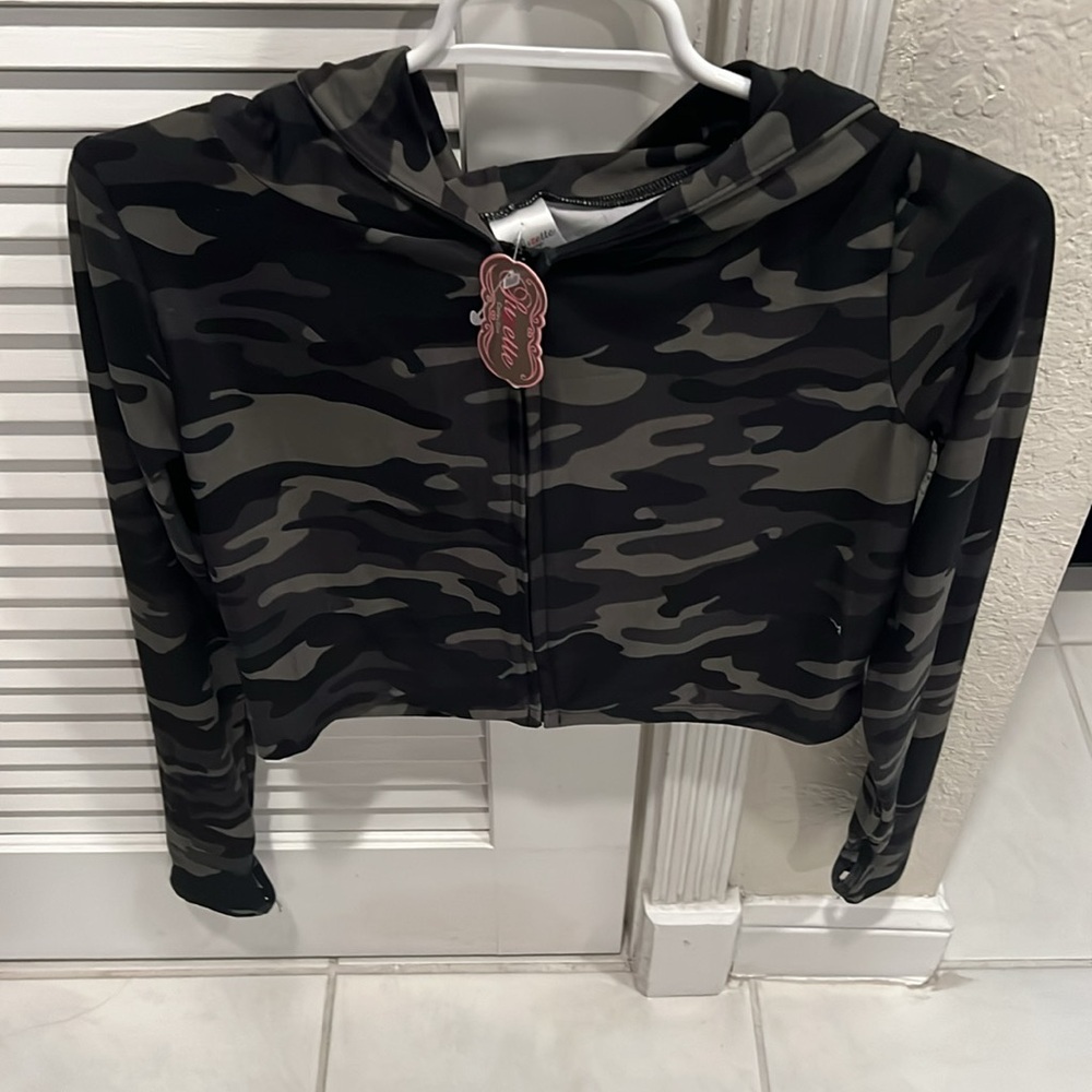 NEW Suzette Cropped Camo Hoodie